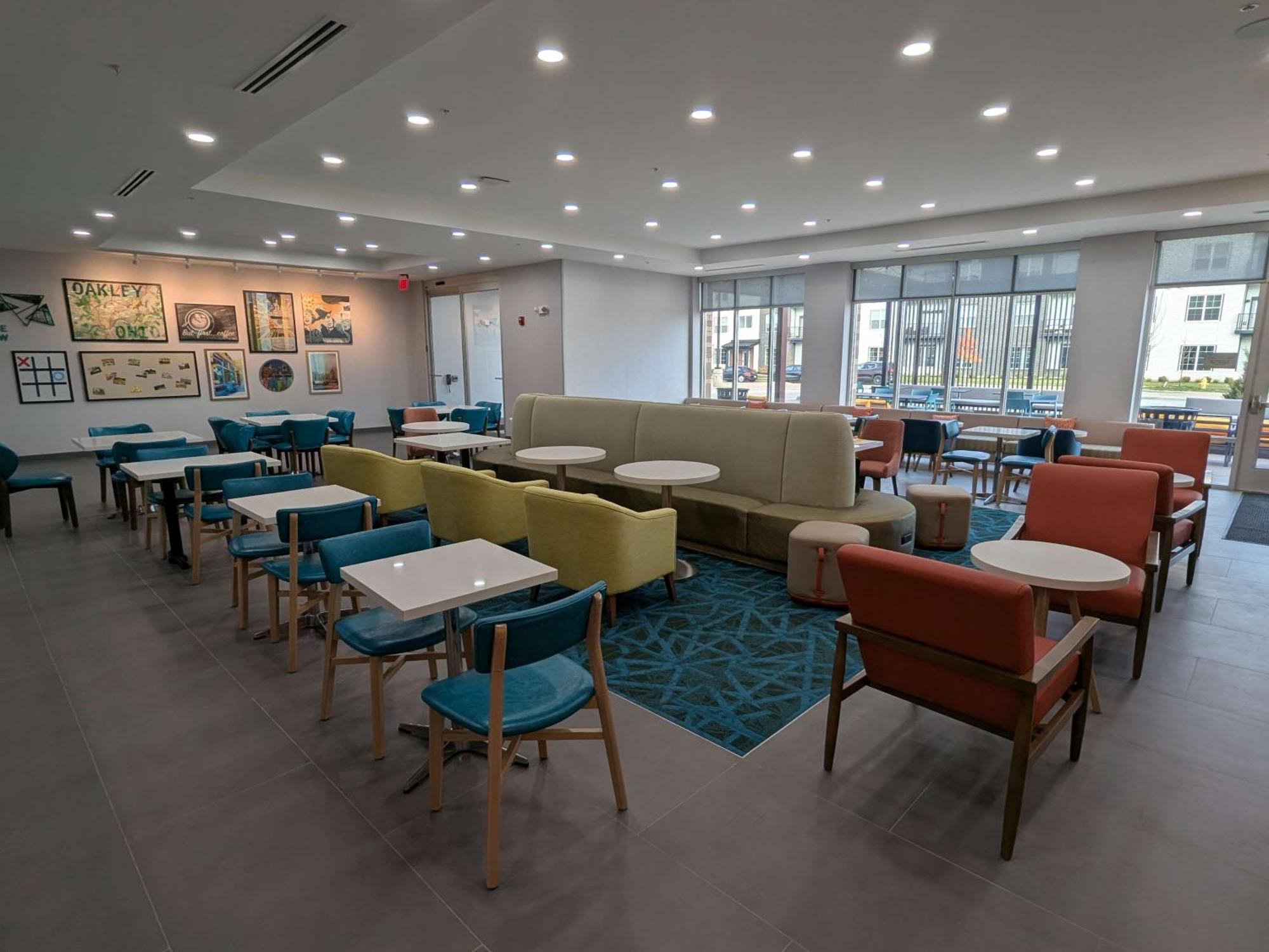 Home2 Suites By Hilton Cincinnati Midtown Oakley Extérieur photo
