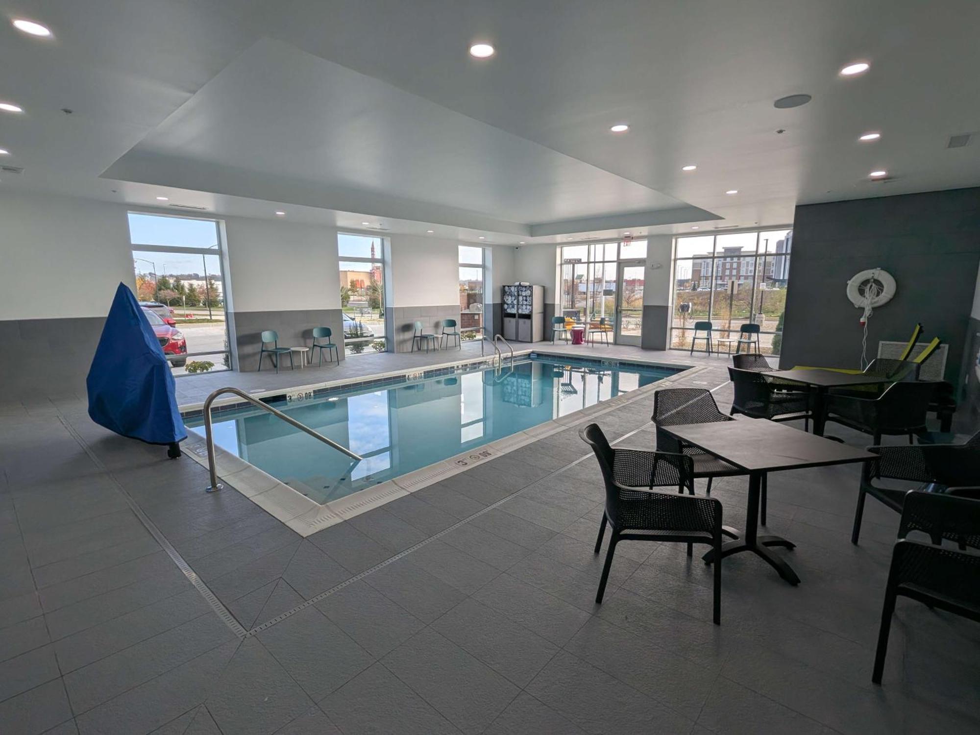 Home2 Suites By Hilton Cincinnati Midtown Oakley Extérieur photo